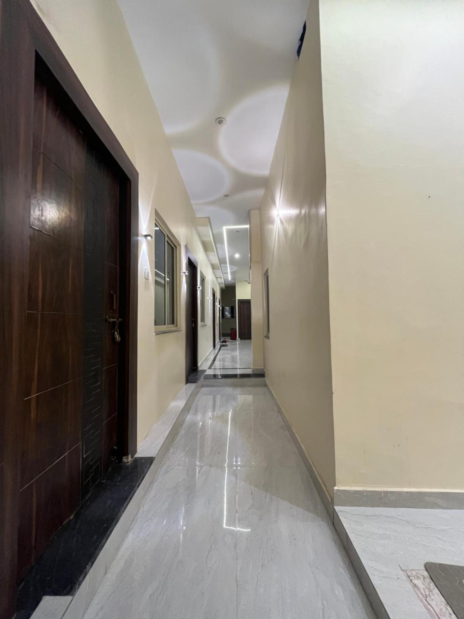 Jupiter Plaza Delhi Airport Otel Yeni Delhi Dış mekan fotoğraf