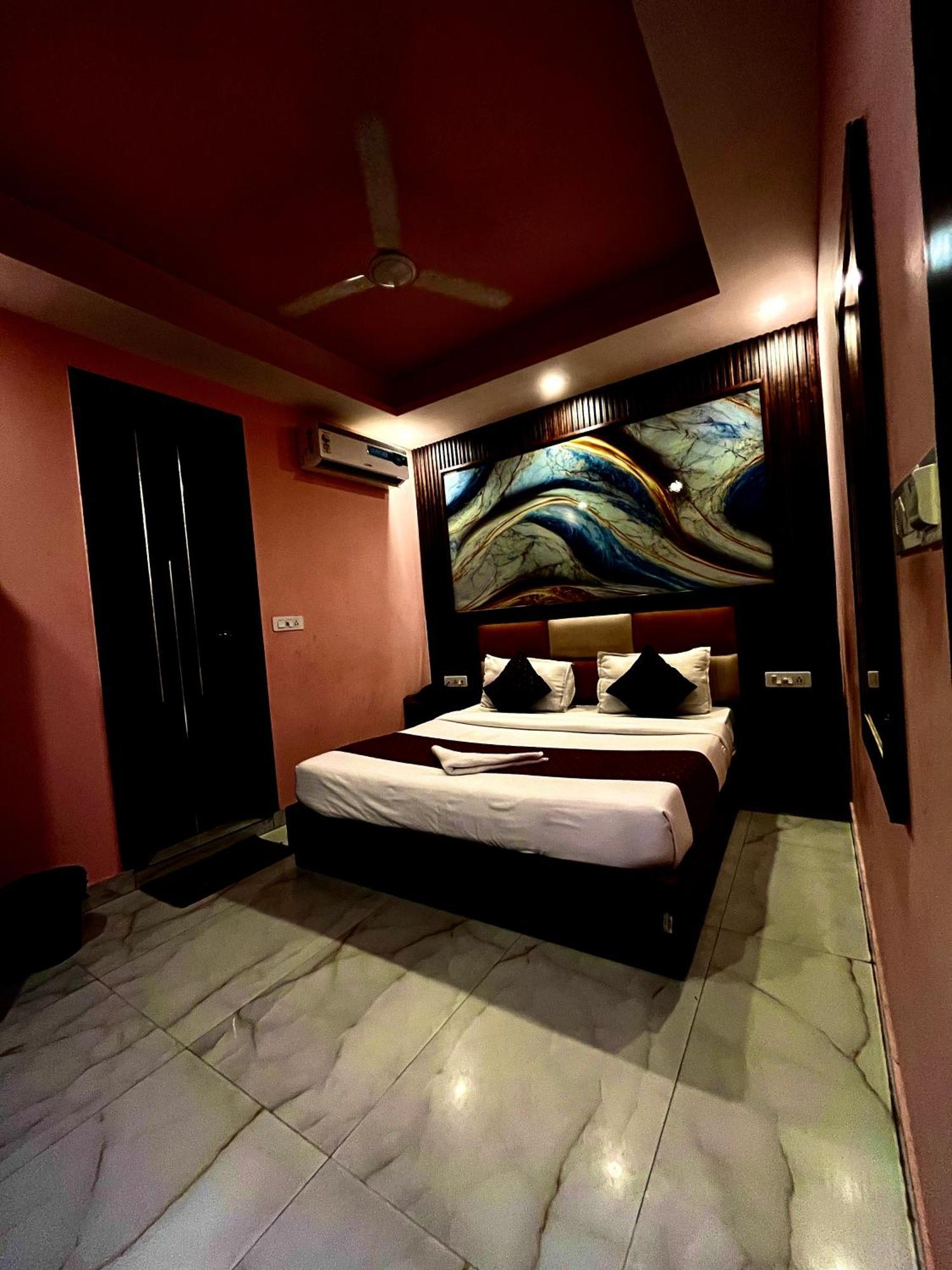 Jupiter Plaza Delhi Airport Otel Yeni Delhi Dış mekan fotoğraf