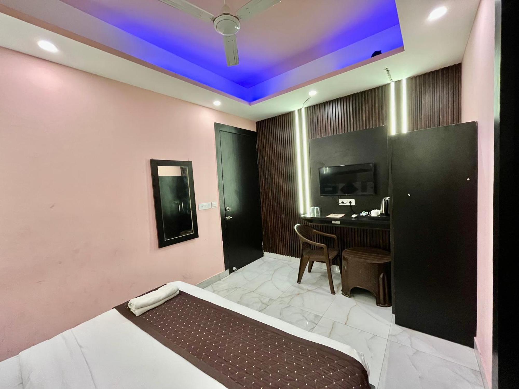 Jupiter Plaza Delhi Airport Otel Yeni Delhi Dış mekan fotoğraf