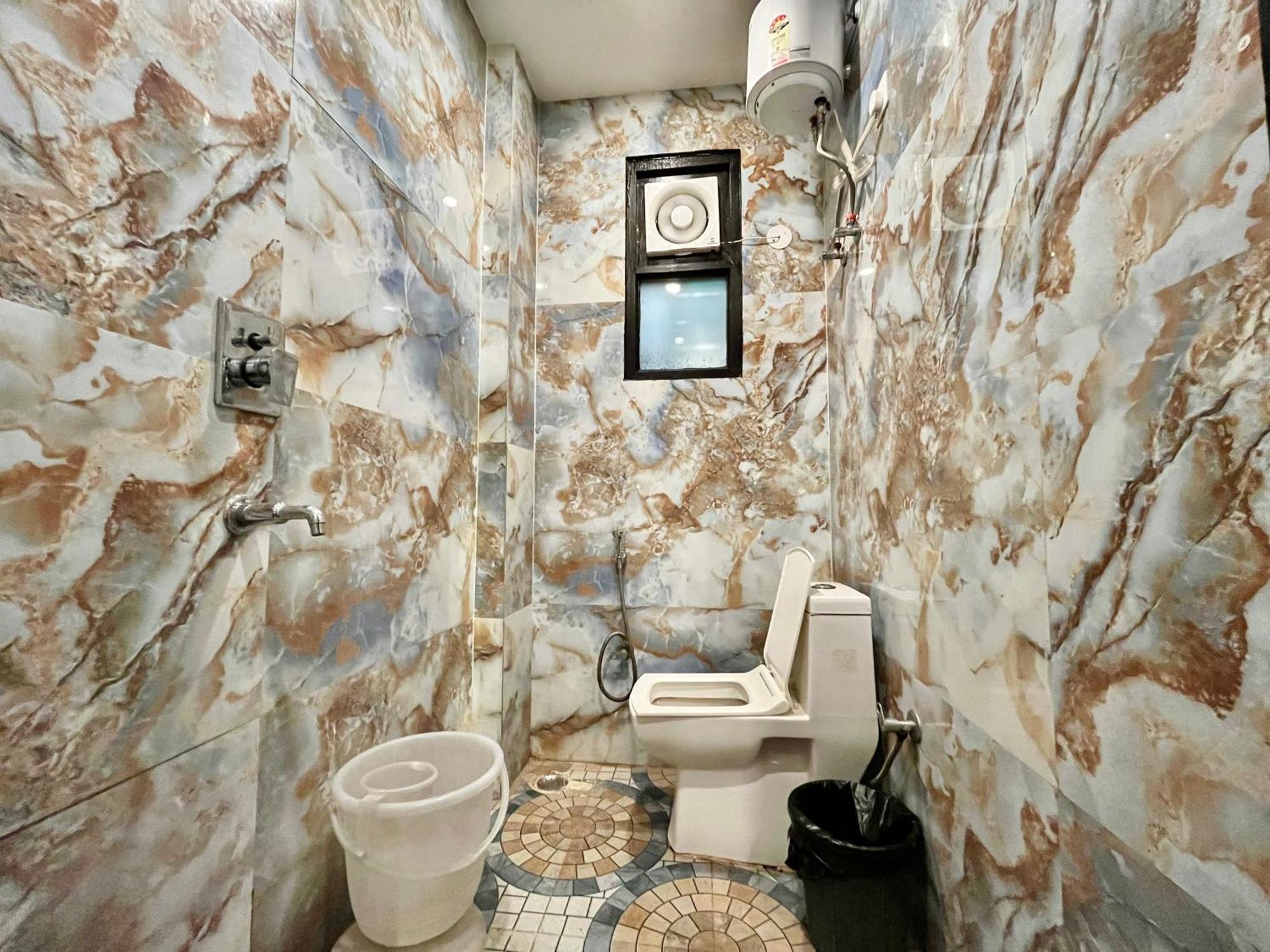 Jupiter Plaza Delhi Airport Otel Yeni Delhi Dış mekan fotoğraf