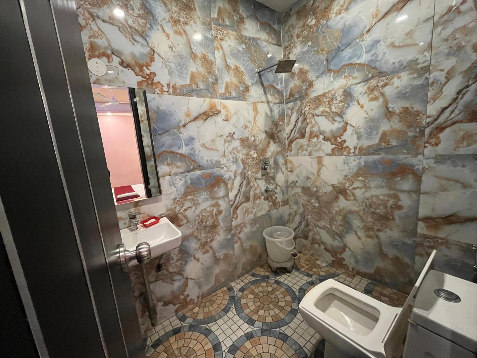 Jupiter Plaza Delhi Airport Otel Yeni Delhi Dış mekan fotoğraf